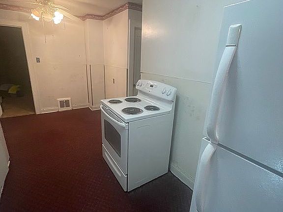 3rd image of 3027 N 31st St