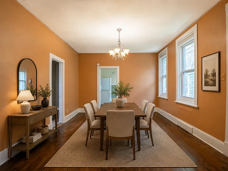 2348 S Kinnickinnic Ave — Photo 6