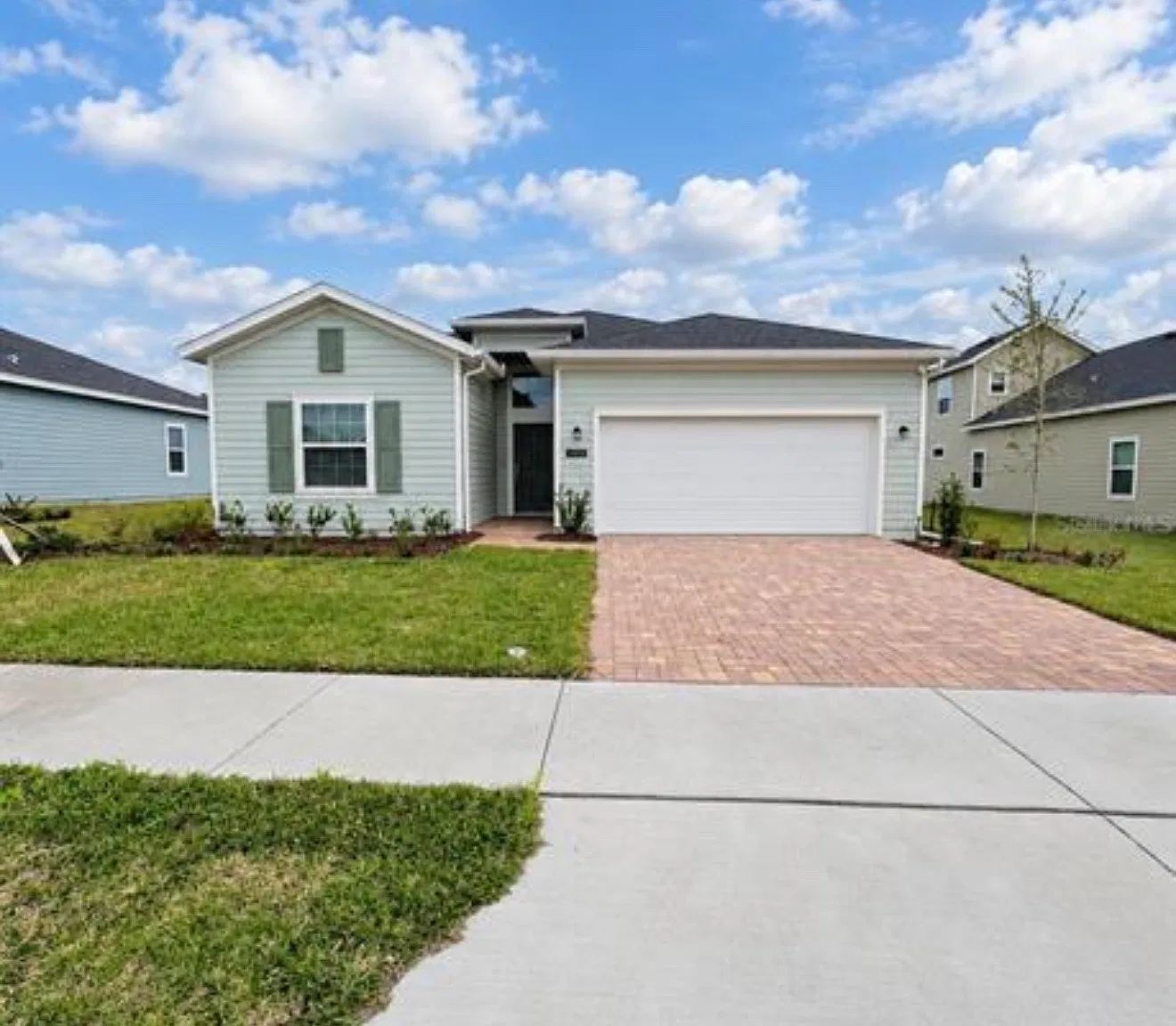 4 bed, 2028 sqft, $2,650 — Photo 1