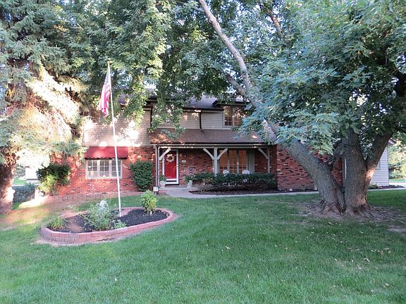 2nd image of 1031 Skyline Dr