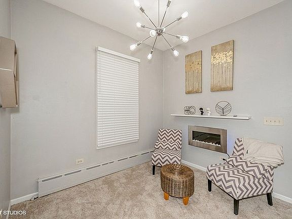 5th image of 837 N Lombard Ave