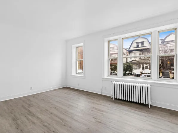 137 Kensington Avenue image 5 of 11