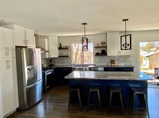 1924 Berkshire Ln, Colorado Springs, CO 80909