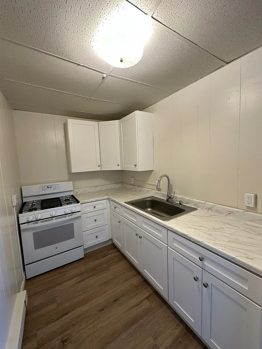 Building Photo - 773 W Mason Ave #2R