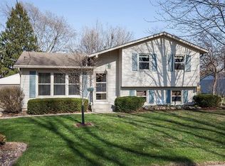 4305 68th St, Urbandale, IA 50322