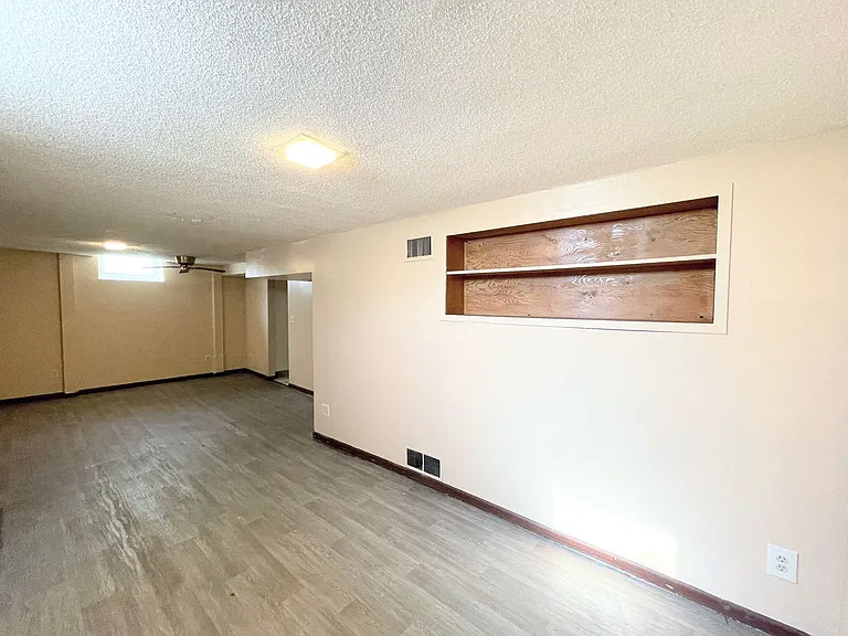 1427 N Harding Ave — Photo 19