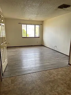 874 Iowa Ave Photo 1