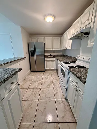 10393 N Kendall Dr #U7 Photo 1