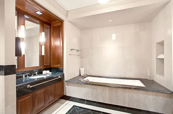 Rented by Luiman Real Estate | media 9