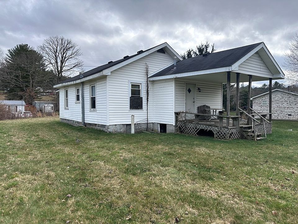 2nd image of 504 Oak Grove Rd