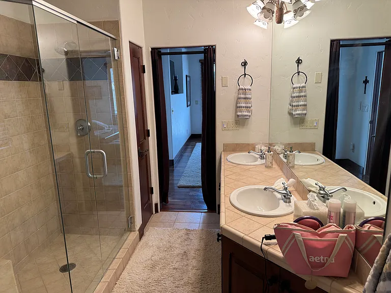 105 Primrose Rd — Photo 12