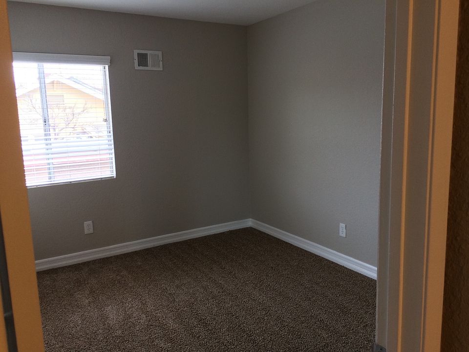 2nd image of 3013 C St APT 209