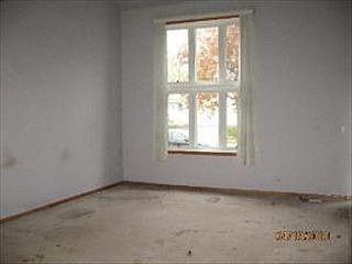 3rd image of 2705 Leyland Ln