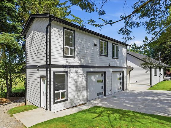 2nd image of 5905 Menzies Rd