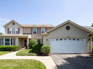 1010 S Fox Trails Dr, Cary, IL 60013