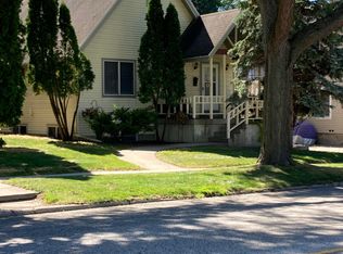 203 S 3rd St W, Fort Atkinson, WI 53538