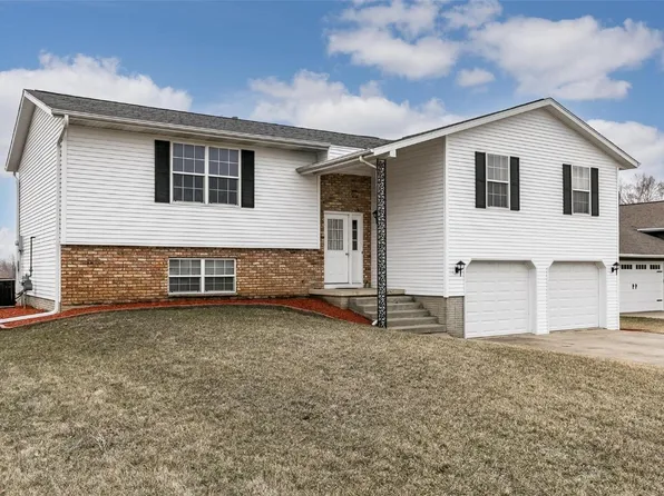 204 Maxwell Dr SW, Shellsburg, IA 52332