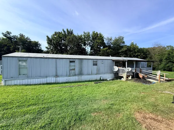 406 McGaha Chapel Rd, Cosby, TN 37722