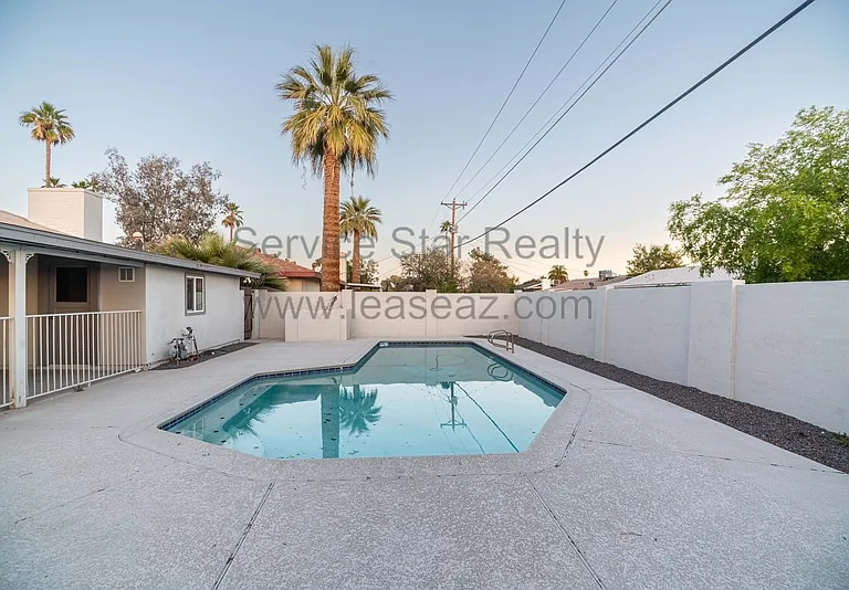 923 E Wesleyan Dr — Photo 27