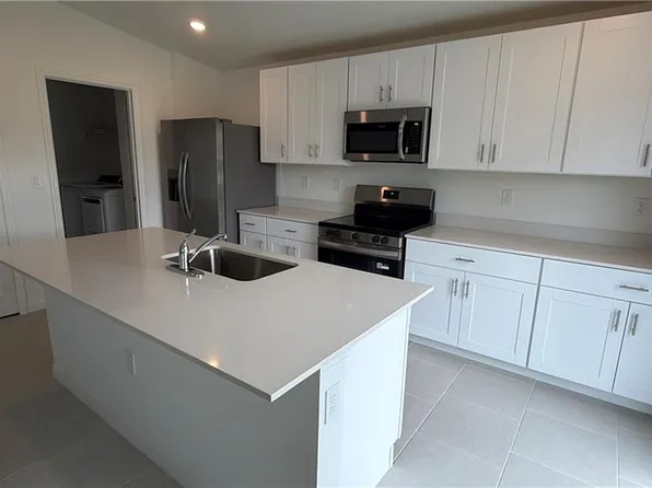 3809 20th St SW, Lehigh Acres, FL 33976