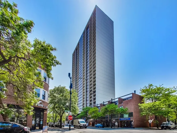 1636 N Wells St APT 1205, Chicago, IL 60614
