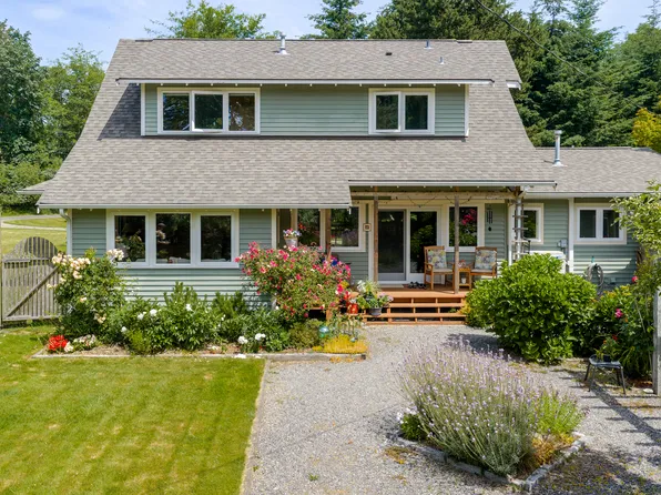 17304 137th Ave SW, Vashon, WA 98070