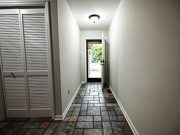 Opening hallway