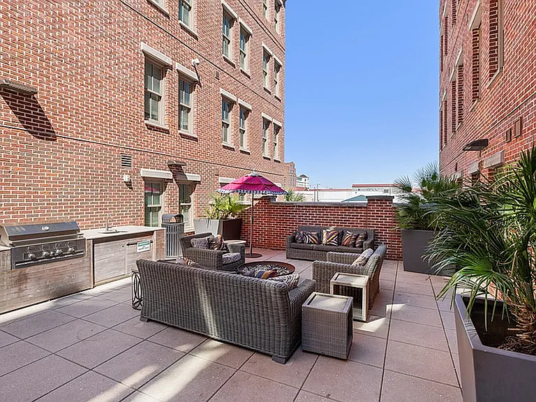 Hoffler Place — Photo 38