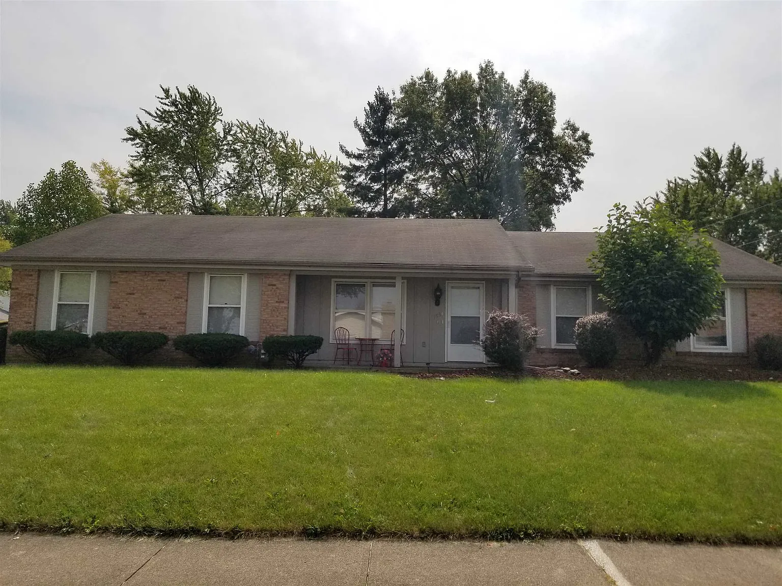 3534 Debeney Dr photo 1