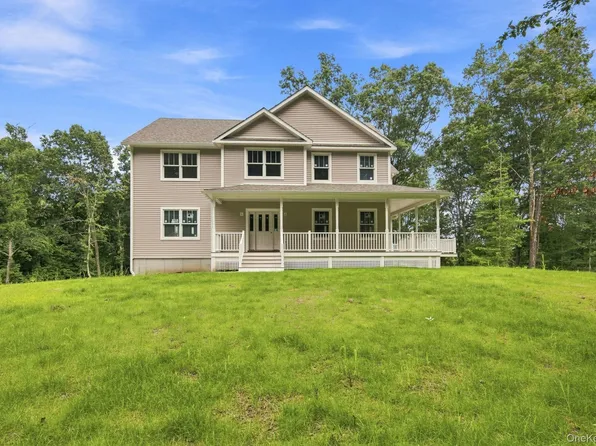 194 South Road, Holmes, NY 12531