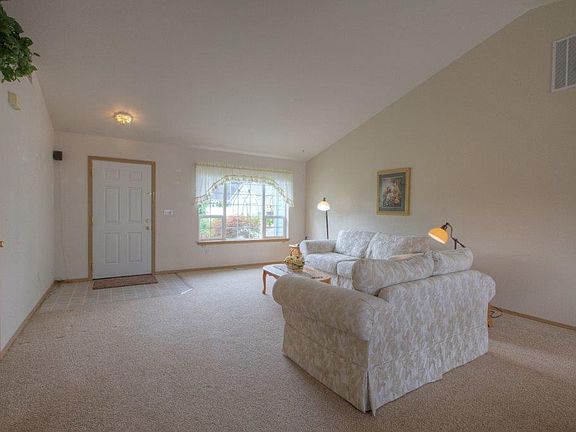 3rd image of 1604 19th Avenue Ct
