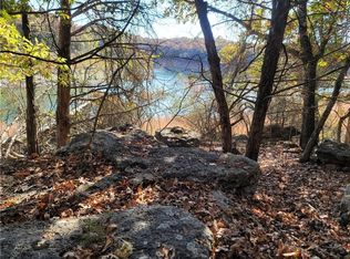 Pilots Cove Ln #62, Yellville, AR 72687