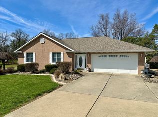 196 S Benbrook Rd, Butler, PA 16001