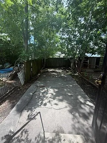 1636 Music St — Photo 16