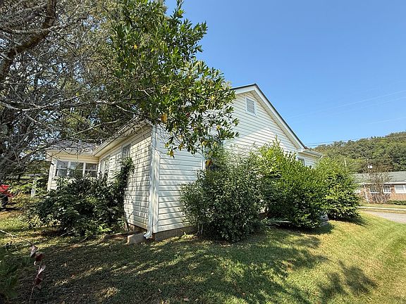 5th image of 1816 2nd Ave N