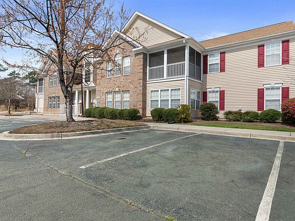 2nd image of 115 Veranda Way Unit 6F