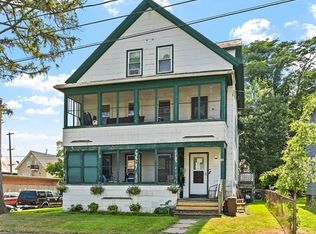 15 Vernon St #2, Holyoke, MA 01040