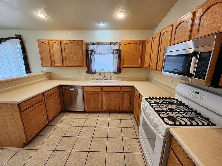 5983 Moon View Dr — Photo 20