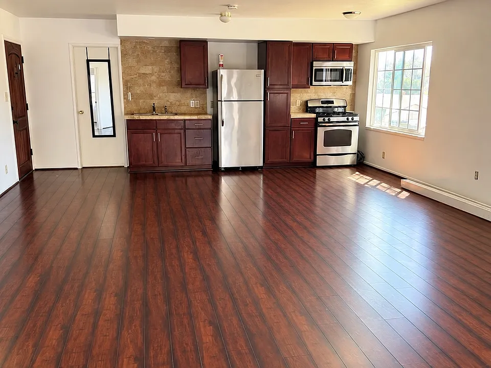 Luray Cir