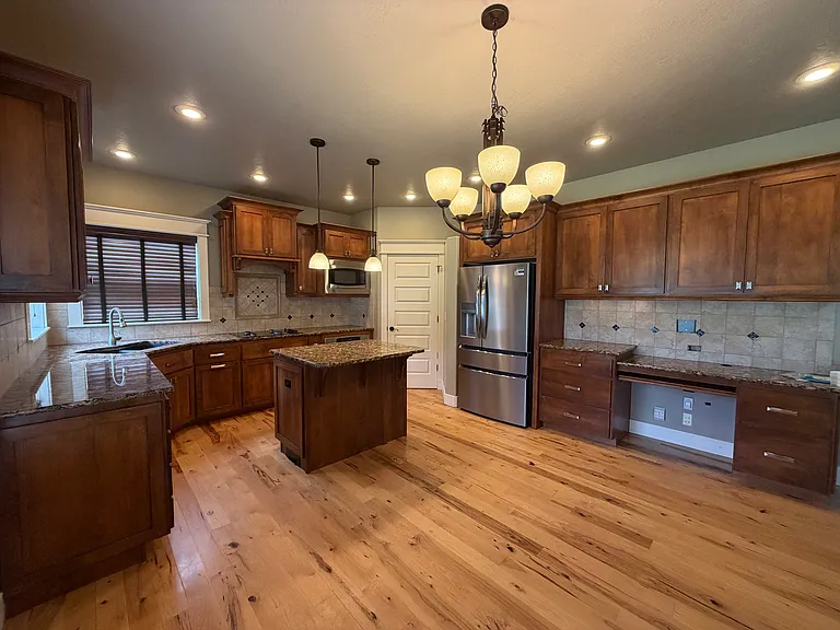 kitchen with refrigertor
