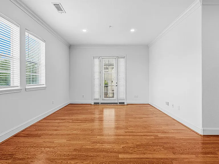 7134 S Mapleridge St #2E — Photo 9