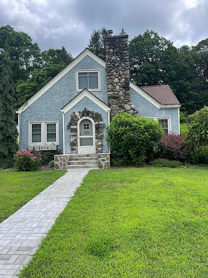 1 bed, 800 sqft, $1,900 — Photo 1