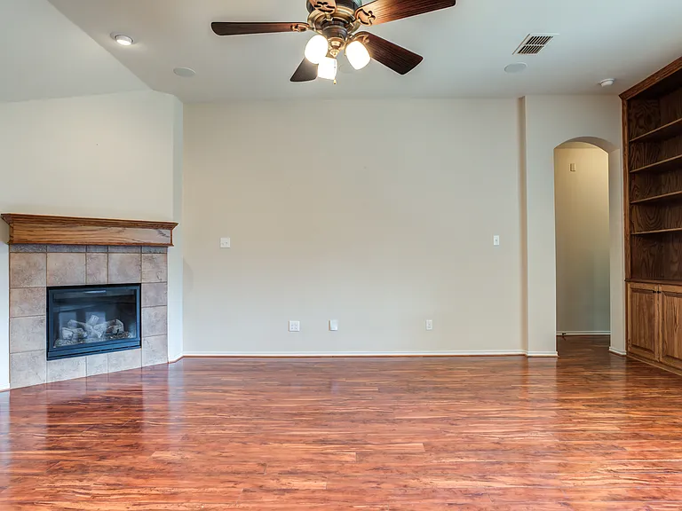 4802 Amherst St — Photo 13