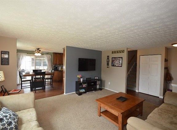 3rd image of 3257 Regal Ln