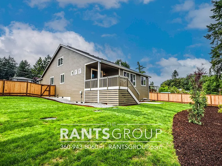 5212 Marian Dr NE — Photo 35