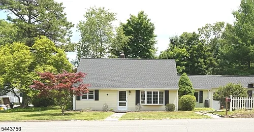 59 Pine St Photo 1