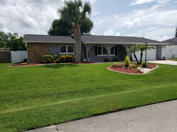 3923 Santiago St, Sebring, FL 33872
