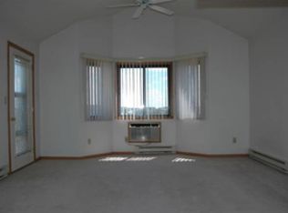 4902 16th Ave SW APT 201, Fargo, ND 58103