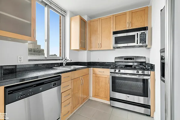 Rented by Brown Harris Stevens | media 3