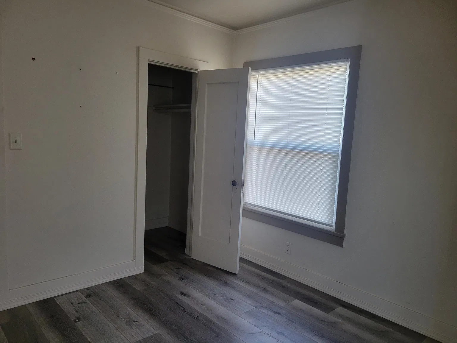 906 East Main Street - 1 — Photo 3